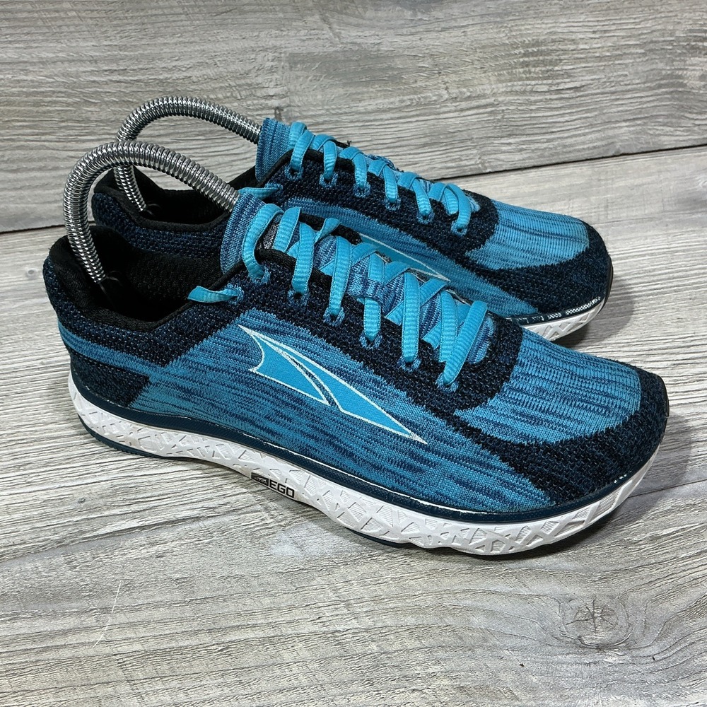 Altra Escalante Women's Size 7 Zero Drop Running Shoes AFW1733G-1 Blue Black